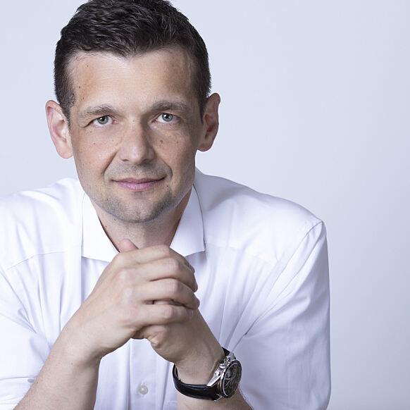 Rusmir Nefic, Gründer und CEO von CNBC DACH