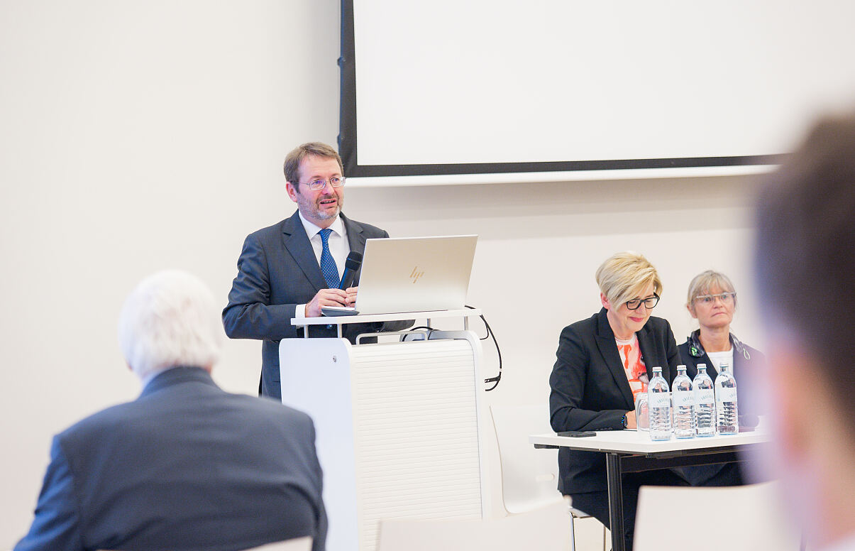 SFU-Rektor Univ.-Prof. Dr. Johannes Pollak 
