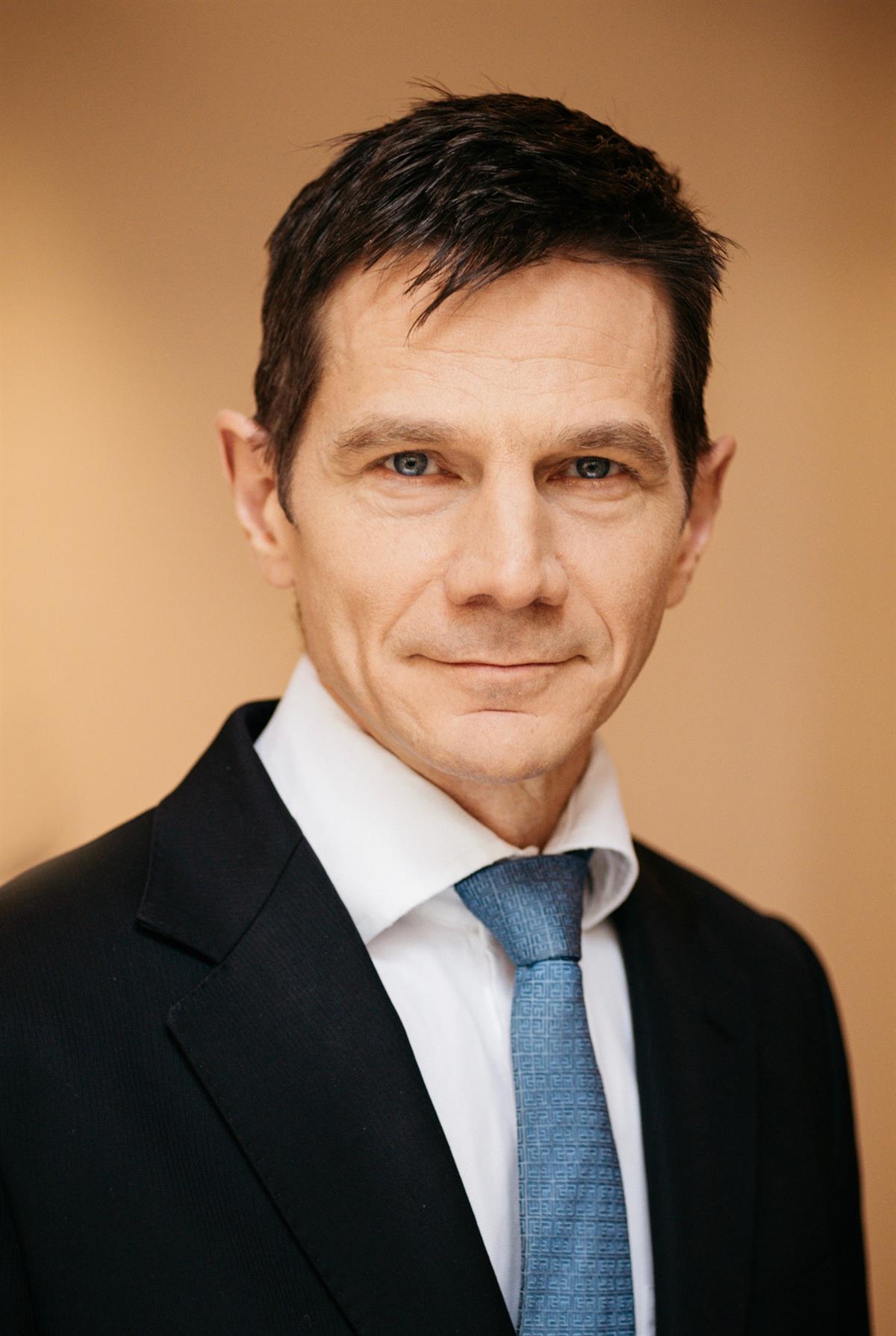 Nikolaus Görg, Bank Gutmann