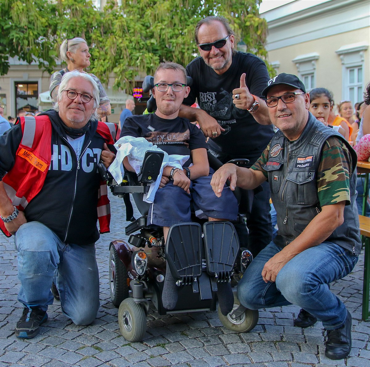 Toni Aichenauer unterstützt Harley-Davidson Charity-Tour