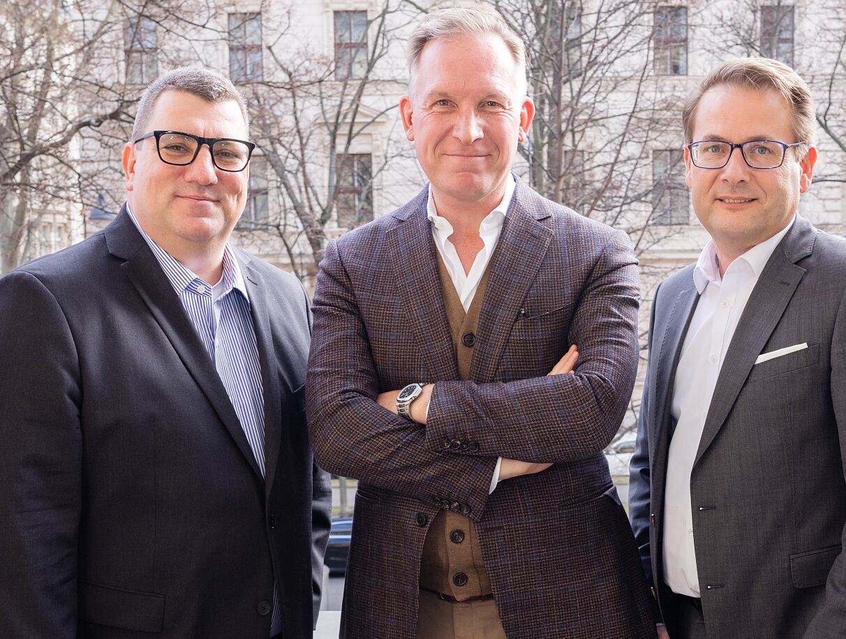 Roman Geiser, Farner Executive Chairman mit The Skills Group Geschäftsführer Jürgen Gangoly und Jörg Wollmann