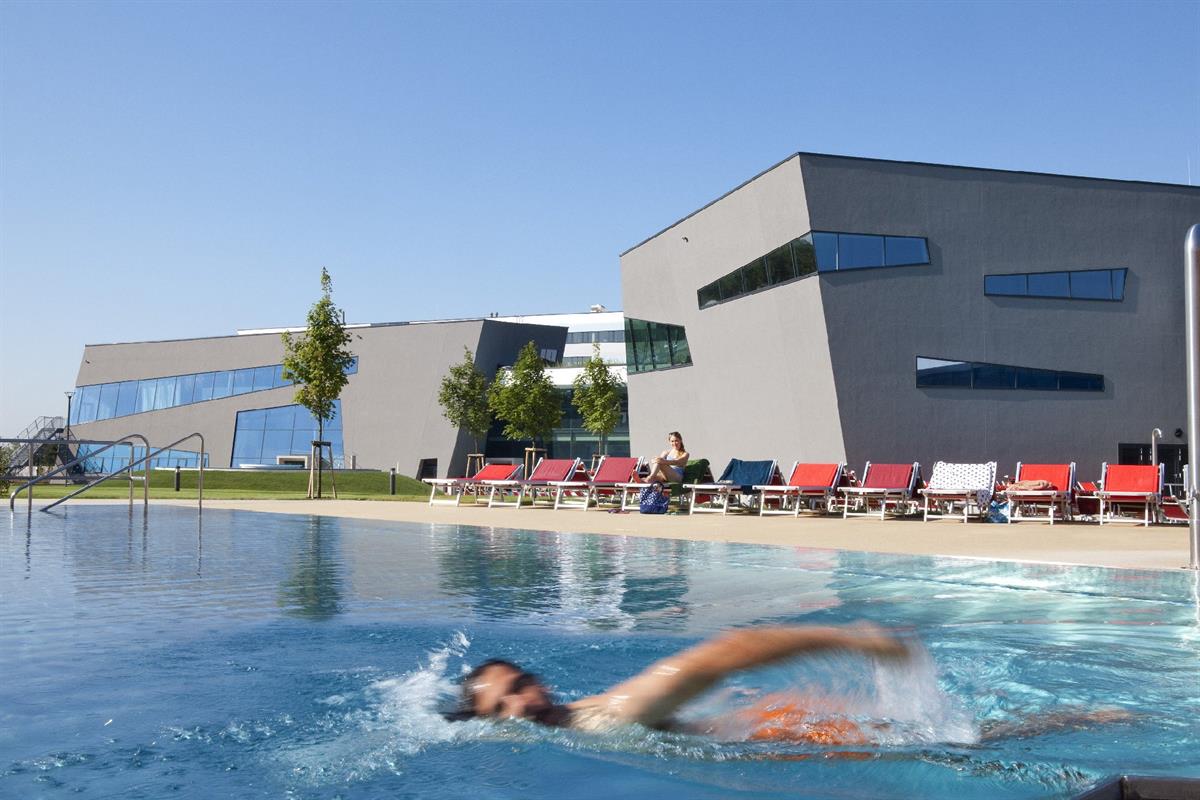 Sommer in der Therme Wien