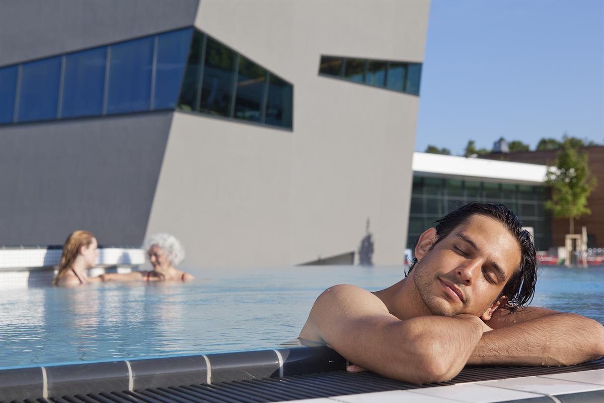Therme Wien: Abkühlung und Erfrischung von der Hitze